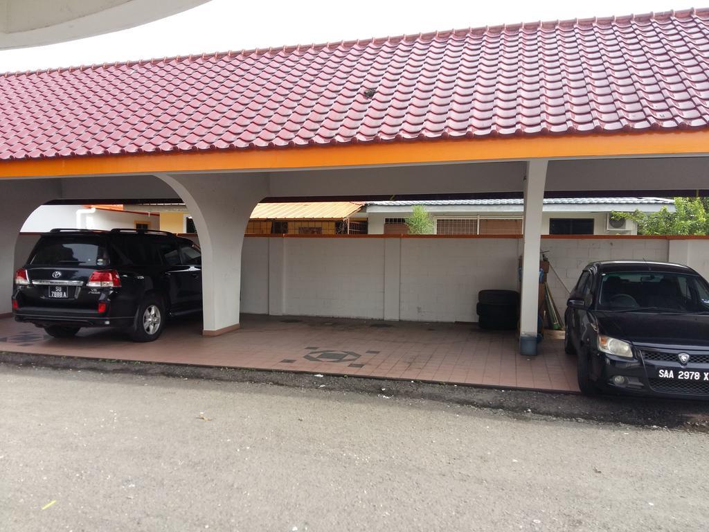 Ferienwohnung Harrington Court Kota Kinabalu Exterior foto